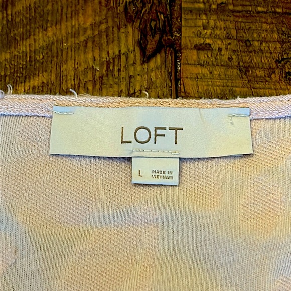 Loft Long Sleeve Shirt Pale Pink Floral Design Size L - Picture 3 of 5